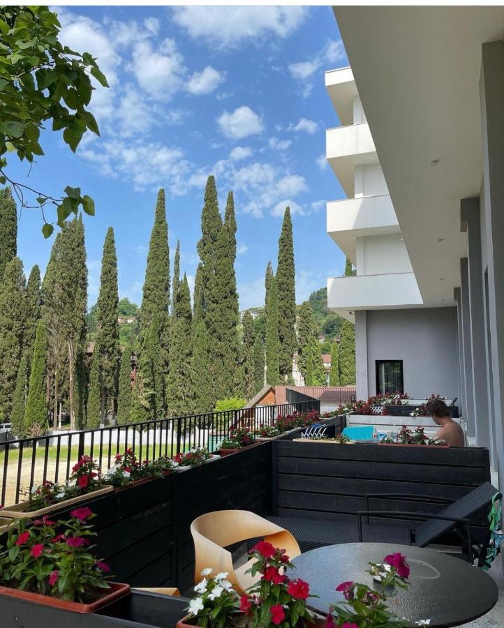 Abaash Hotel Afon New Athos Exterior photo